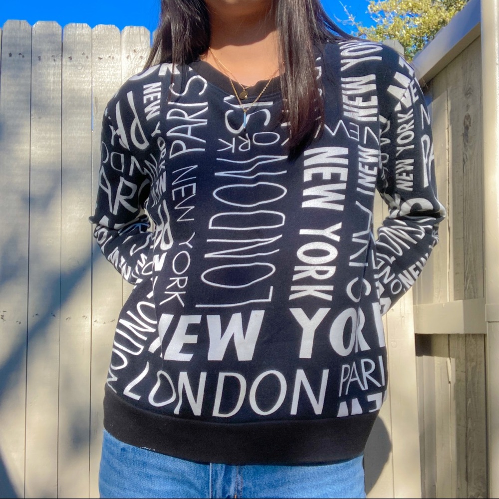 boxy sweatshirt
